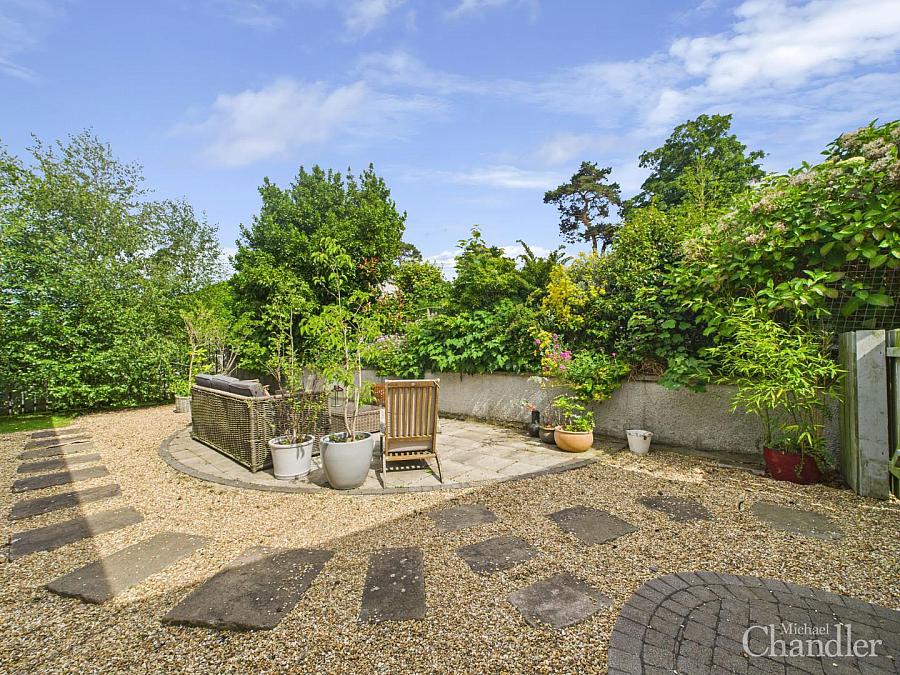 3 Creevy Close