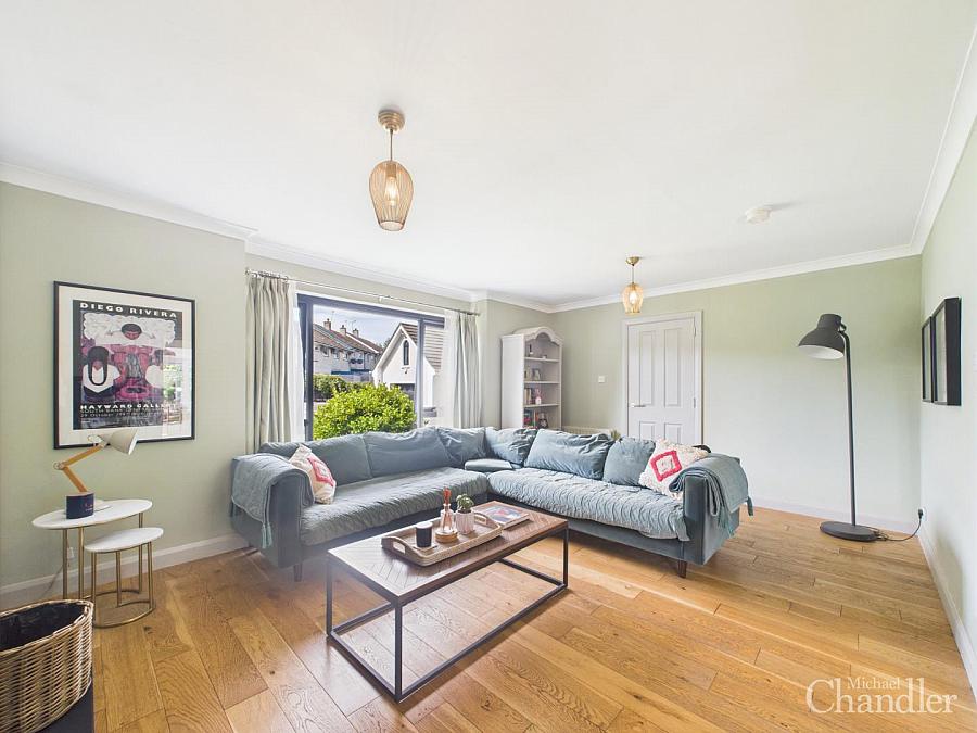3 Creevy Close