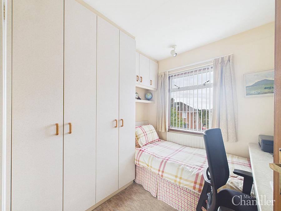 34 Glenholm Avenue