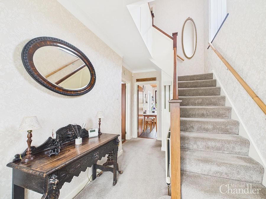 34 Glenholm Avenue