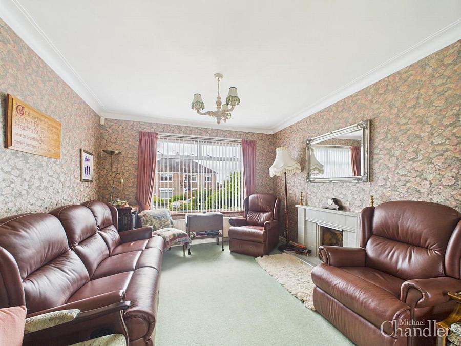 34 Glenholm Avenue