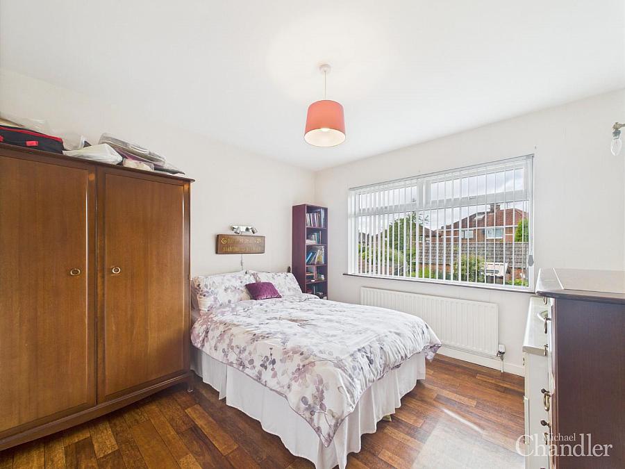 34 Glenholm Avenue