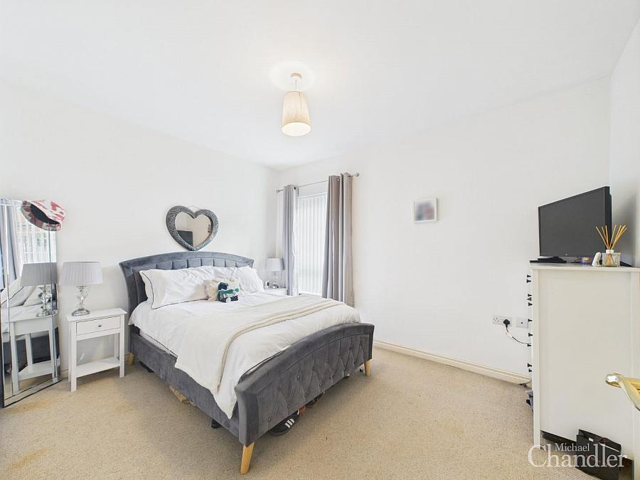 8 Lady Wallace Road