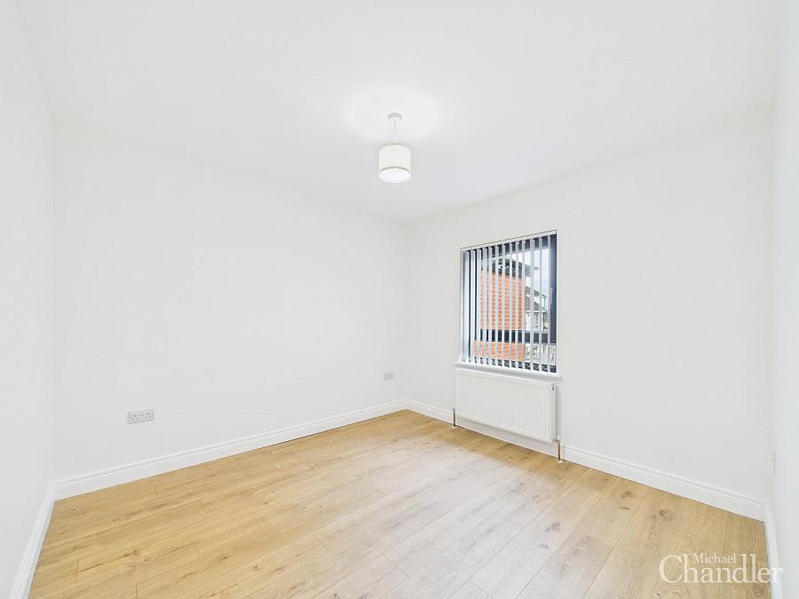 39 Brandon Parade