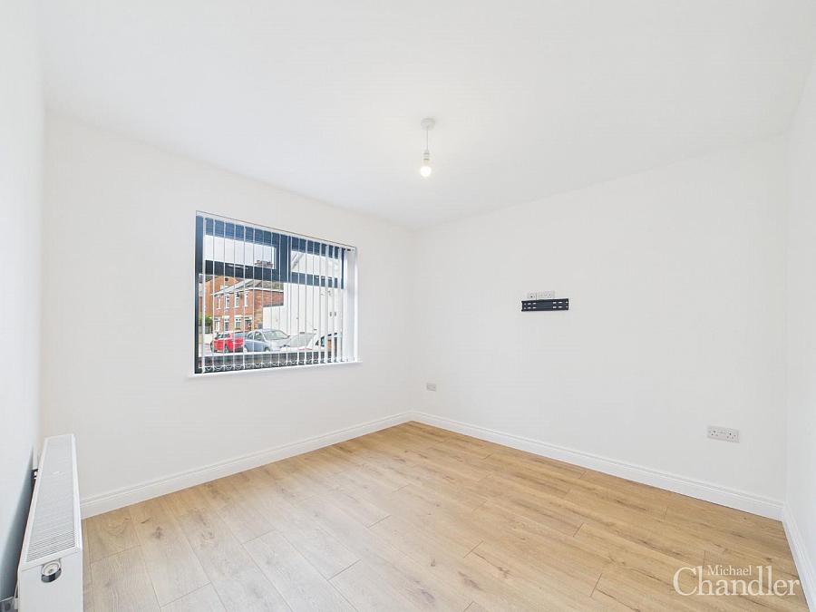 39 Brandon Parade
