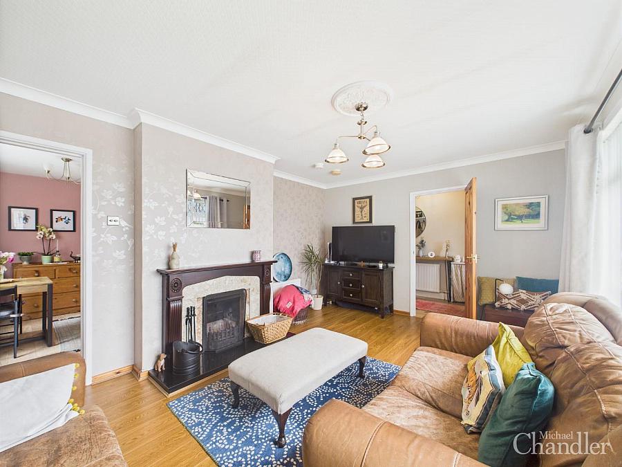 75 Ivanhoe Avenue