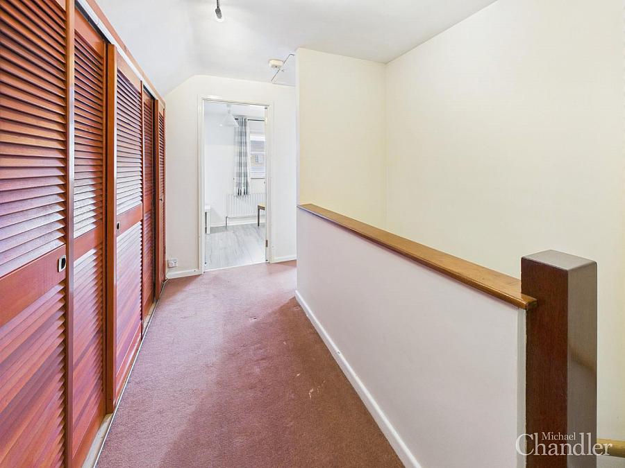1 Hanwood Avenue