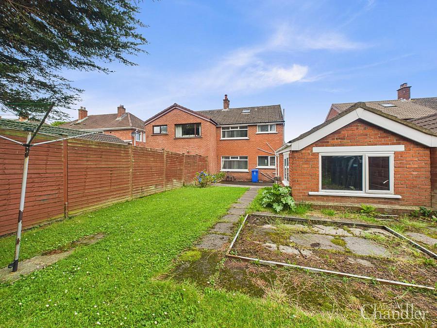 35 Carolhill Drive