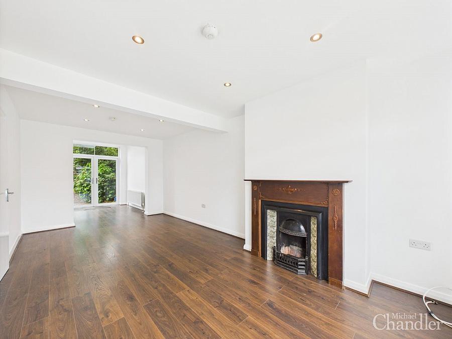83 Knockbreda Road