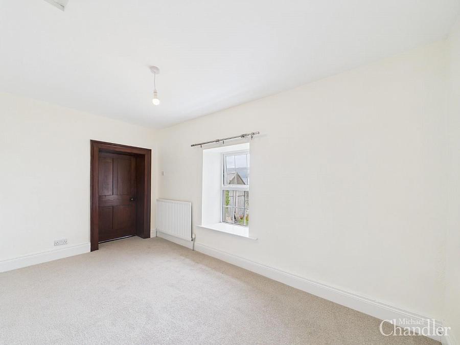 32 Glassdrumman Road