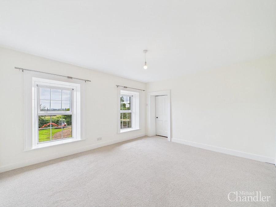 32 Glassdrumman Road