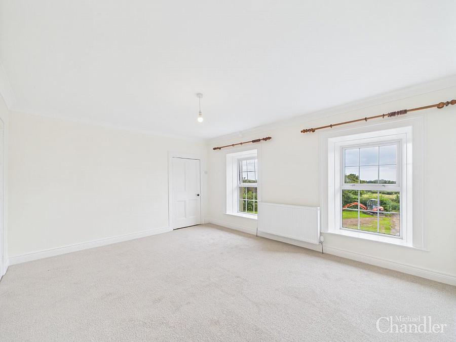32 Glassdrumman Road
