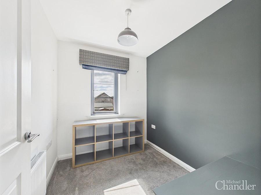 11 Little Enler Way