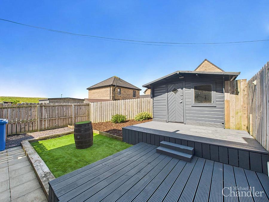 11 Little Enler Way