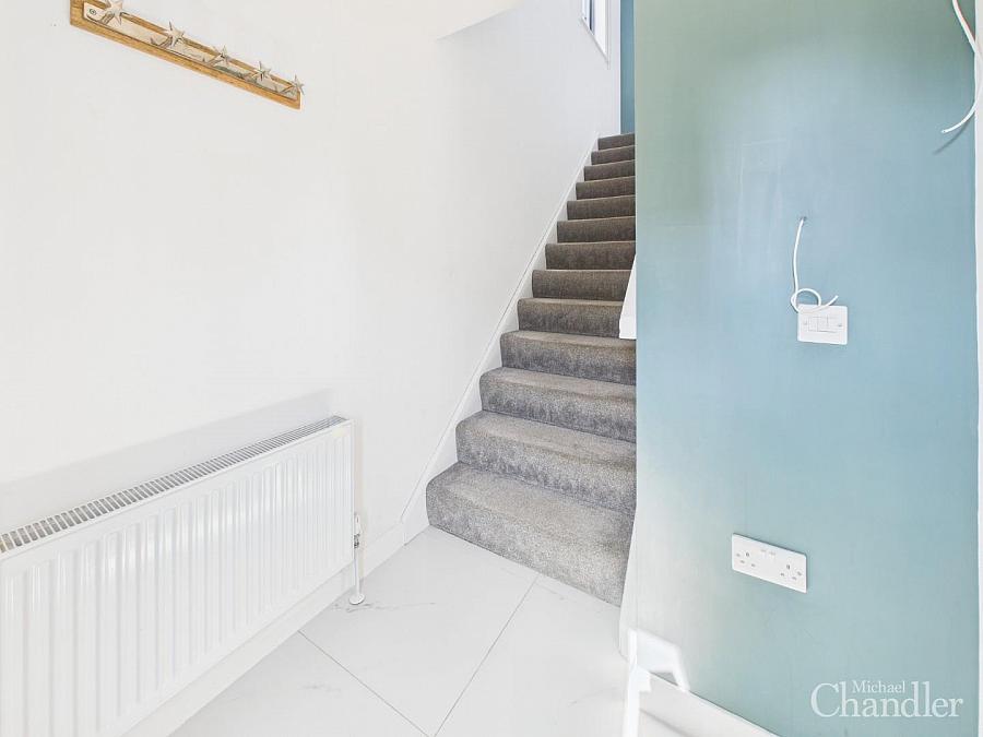 11 Little Enler Way