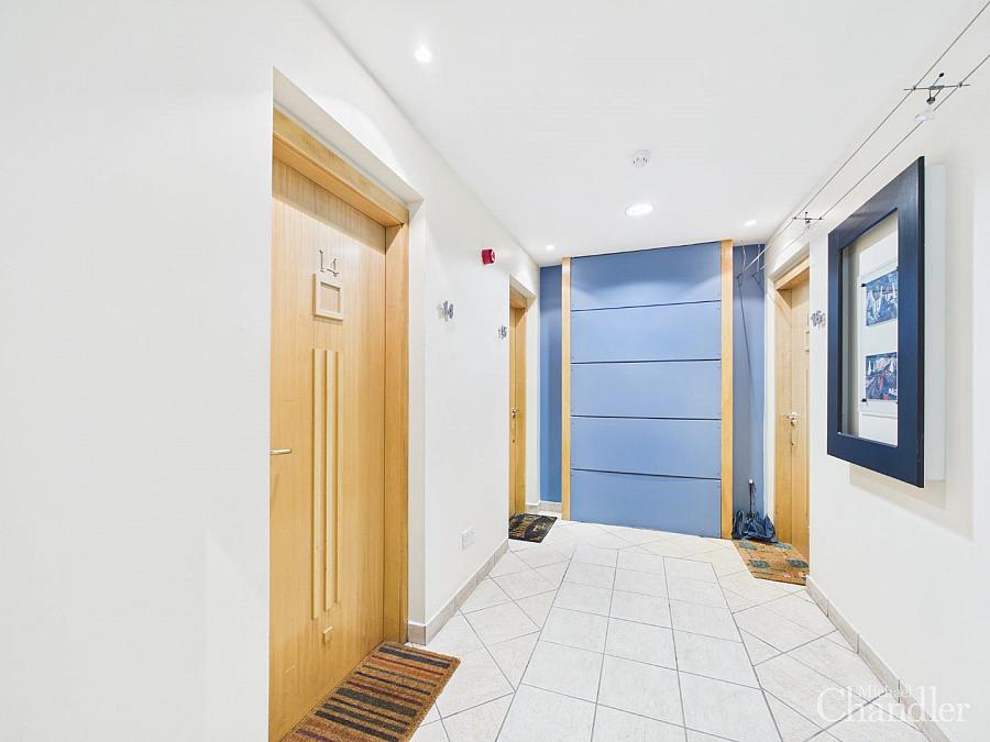 Apt 14 Ardmore Court Ardmore Avenue