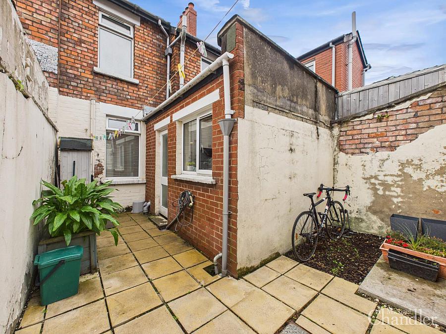30 Ravenhill Avenue