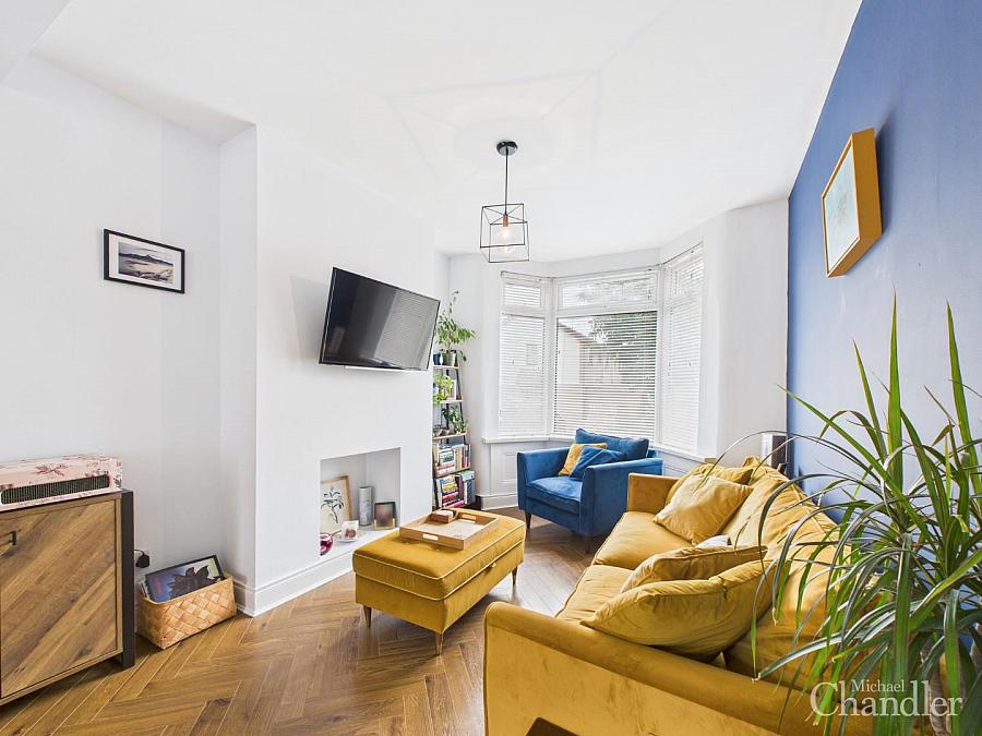 30 Ravenhill Avenue