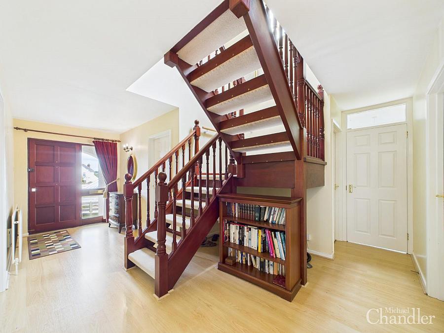 15 Rockmount Close