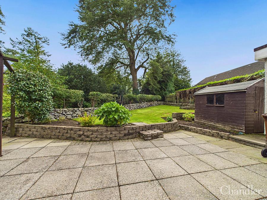 15 Rockmount Close