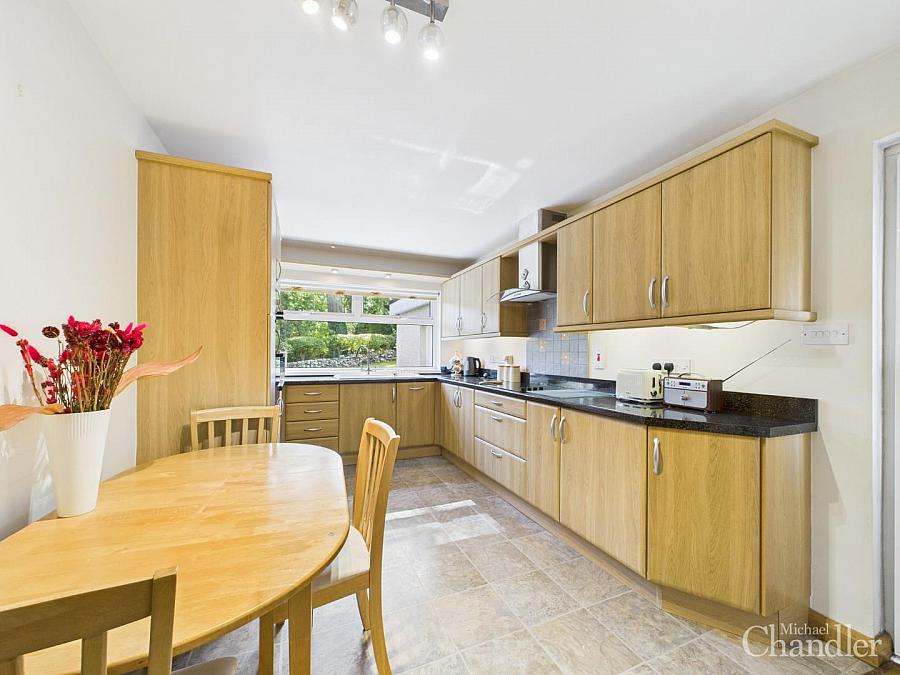 15 Rockmount Close