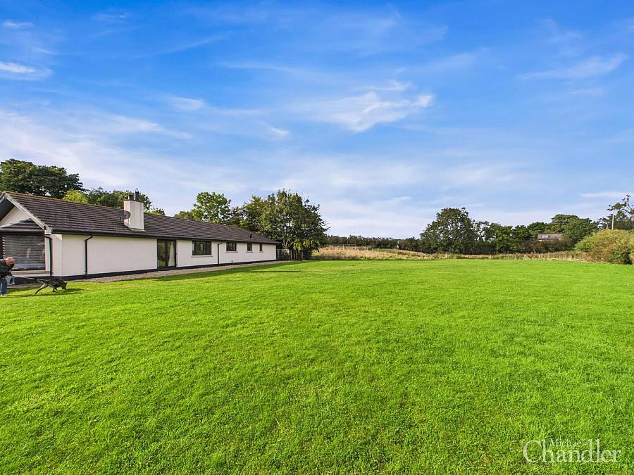 21 Ballykeigle Road
