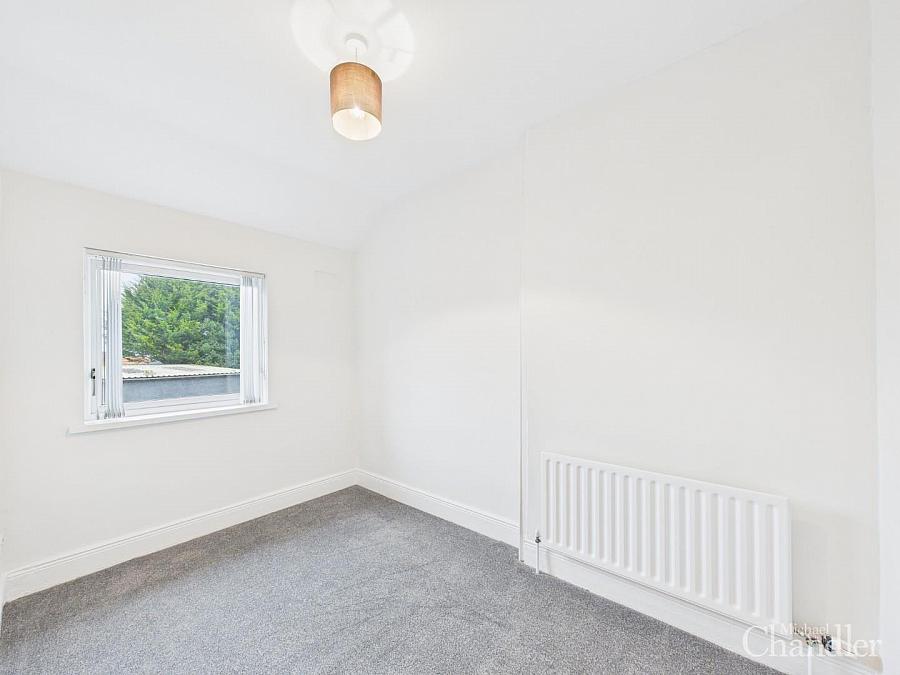 15 Glenside Parade