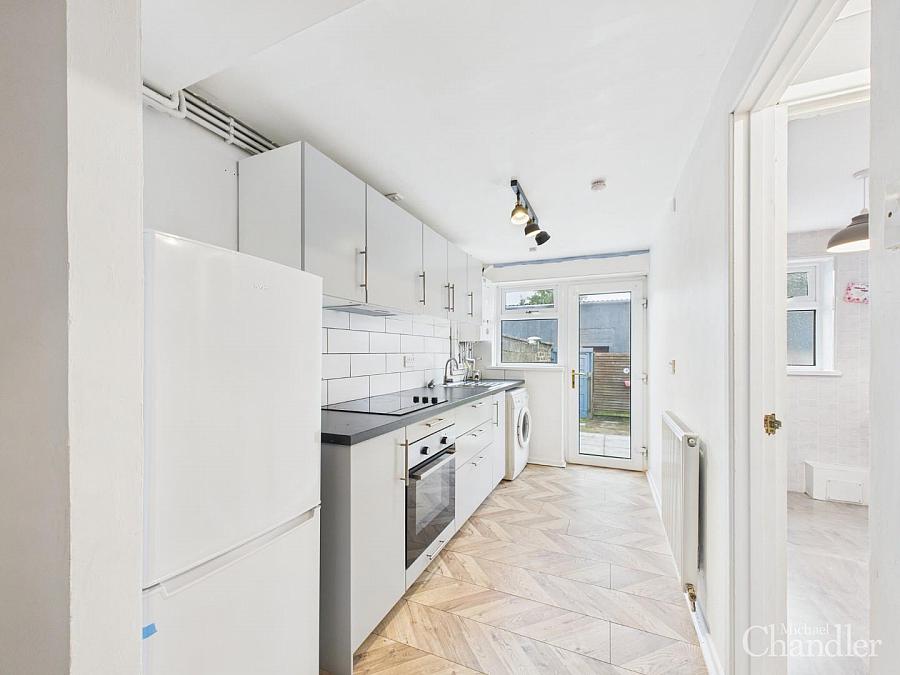 15 Glenside Parade