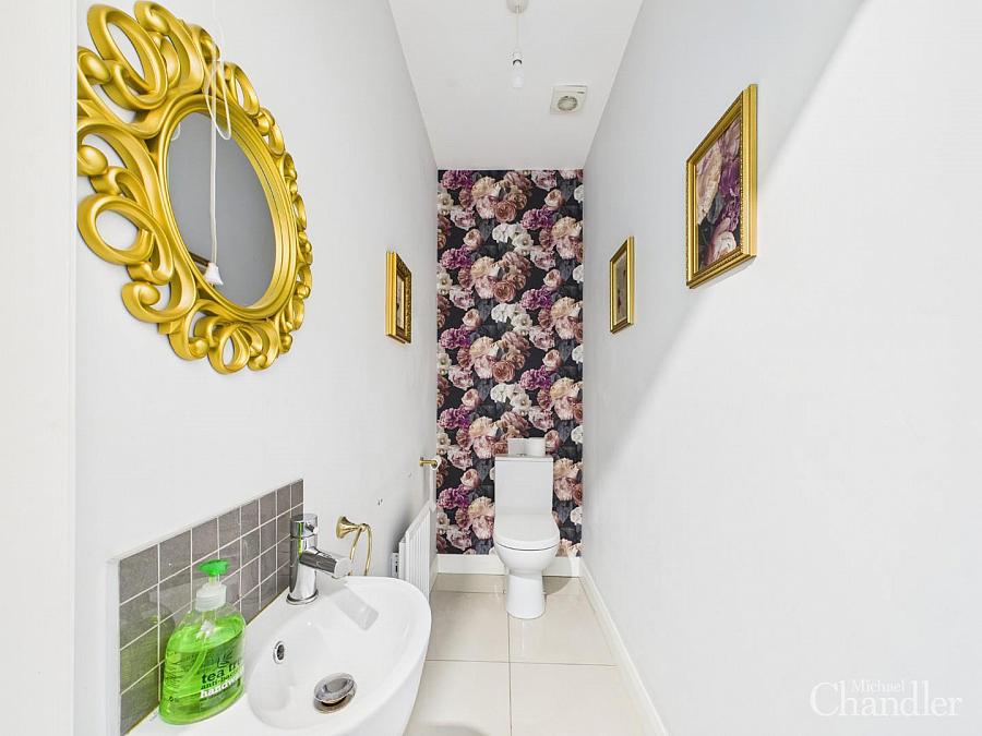10 Moss Lane