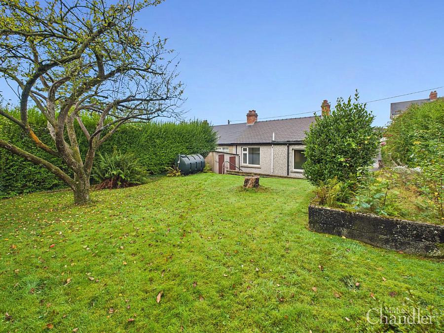 3 Newton Park