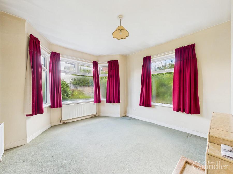 3 Newton Park