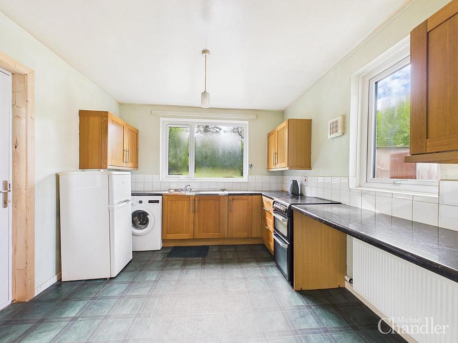 3 Newton Park