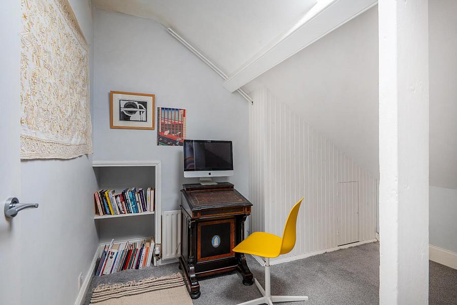 16 Raby Street