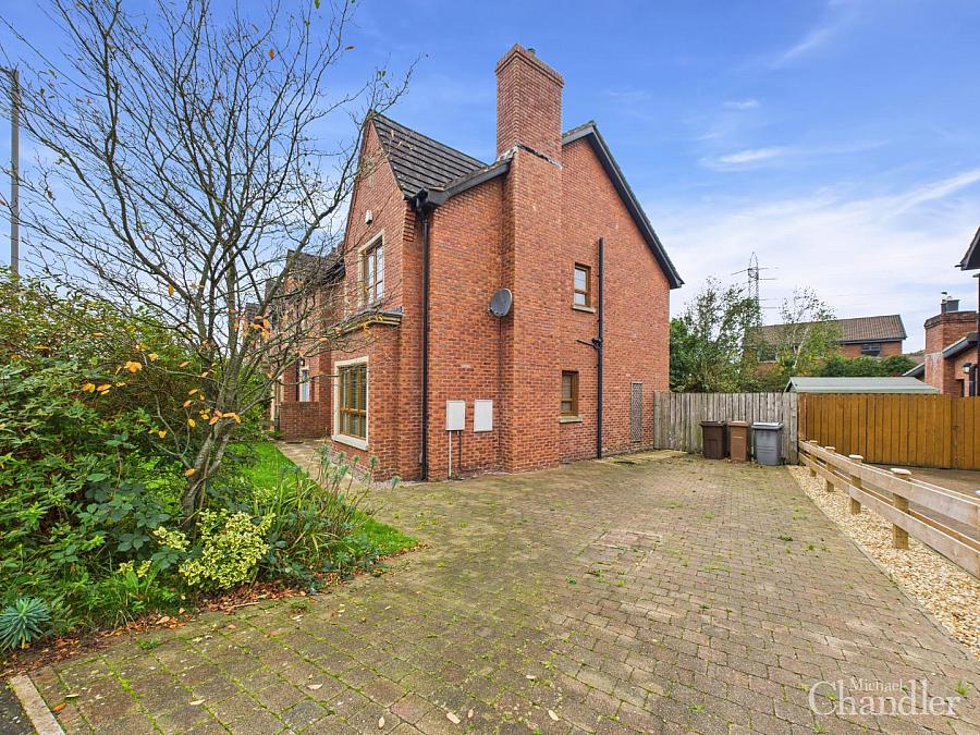 27 Brooke Hall Avenue