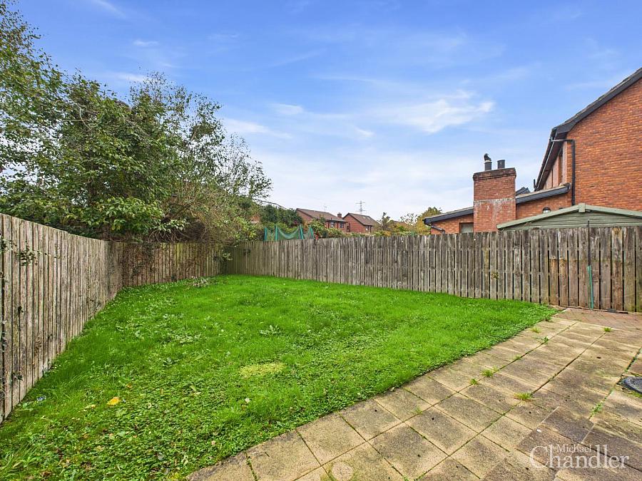 27 Brooke Hall Avenue