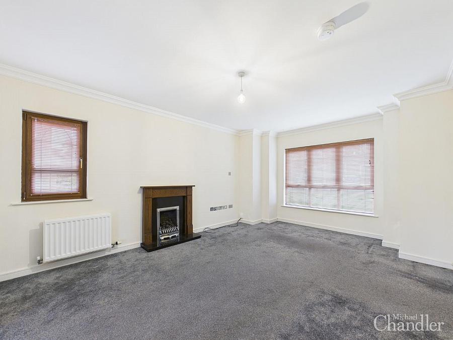 27 Brooke Hall Avenue