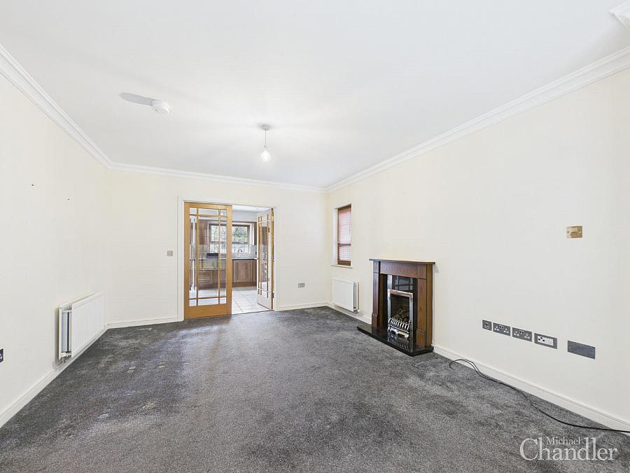 27 Brooke Hall Avenue
