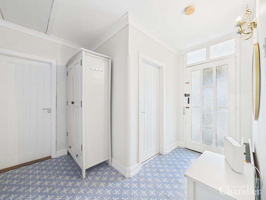 8 Frankhill Park
