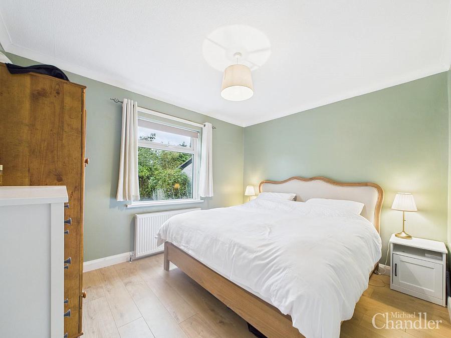 8 Frankhill Park