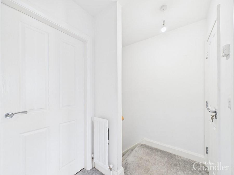 26 Baronsgrange Park