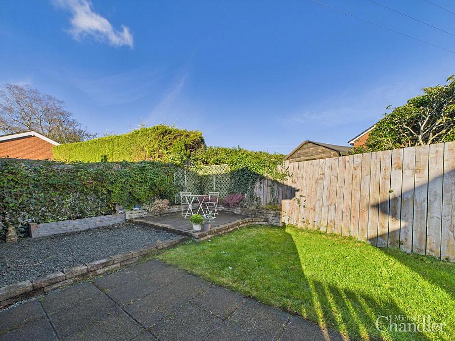 7 Winchester Crescent