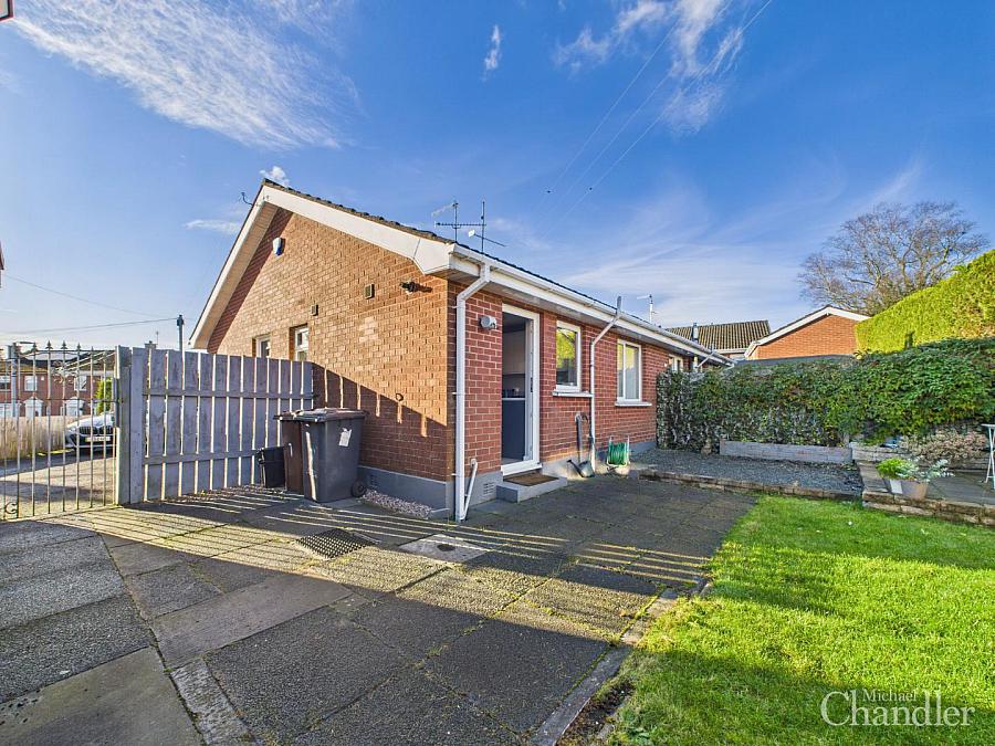 7 Winchester Crescent