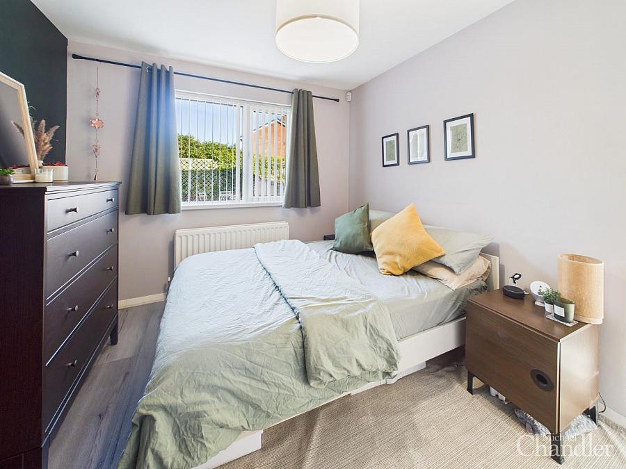 7 Winchester Crescent