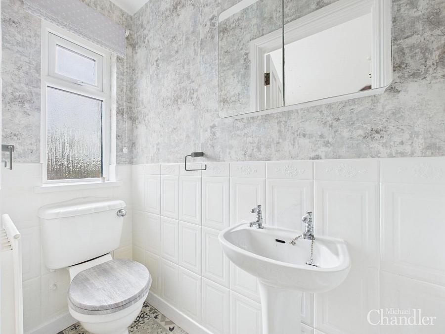 14 Shrewsbury Heights