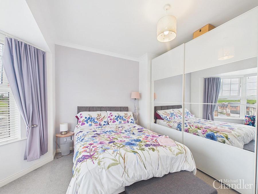 53 Ballylenaghan Avenue