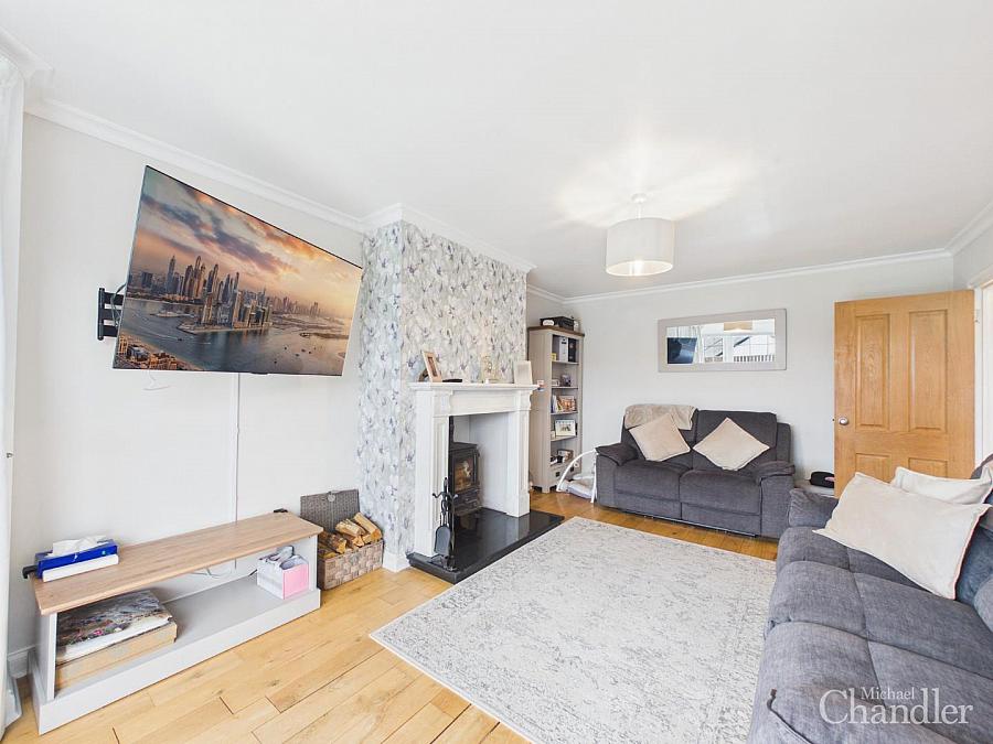 53 Ballylenaghan Avenue