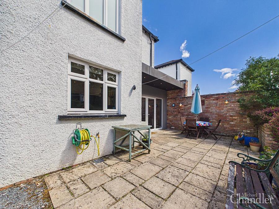147 Sandown Road