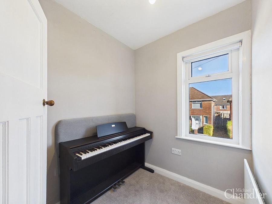 45 Ravenhill Gardens