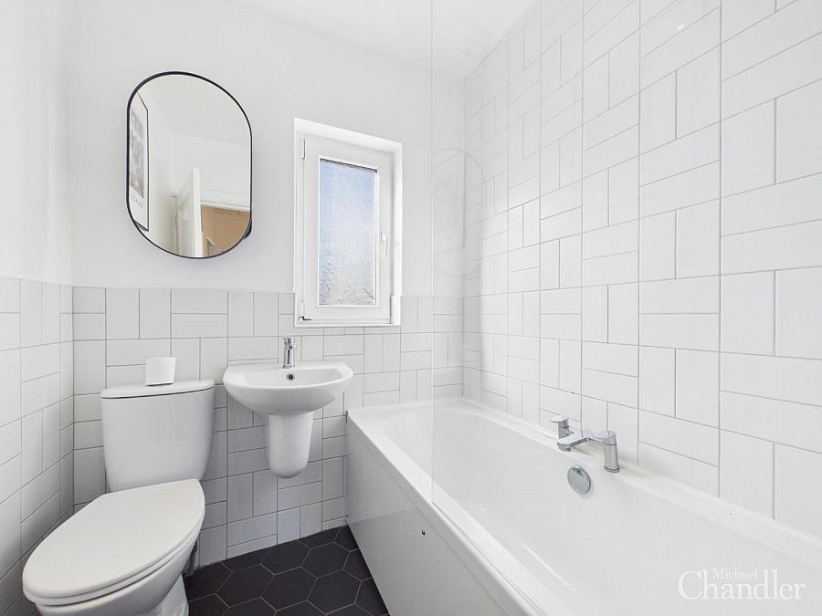 45 Ravenhill Gardens