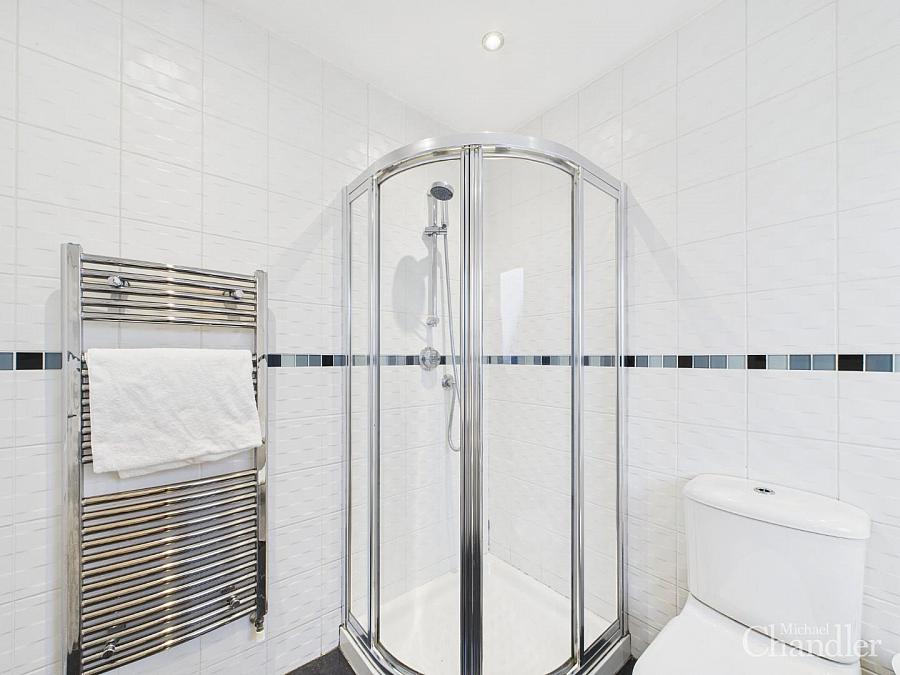 15 Glenholm Crescent